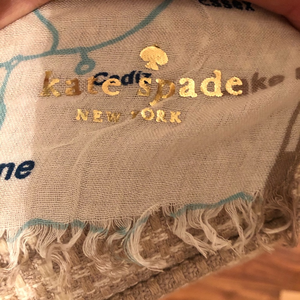 💥SOLD💥RARE Kate Spade Off The Map Scarf  EUC - Picture 5 of 7